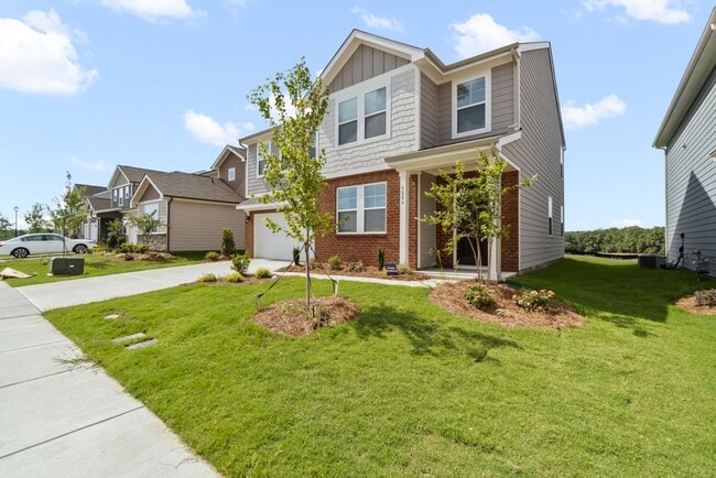 Foto del edificio - almost brand-new, move-in ready 2 story ho...
