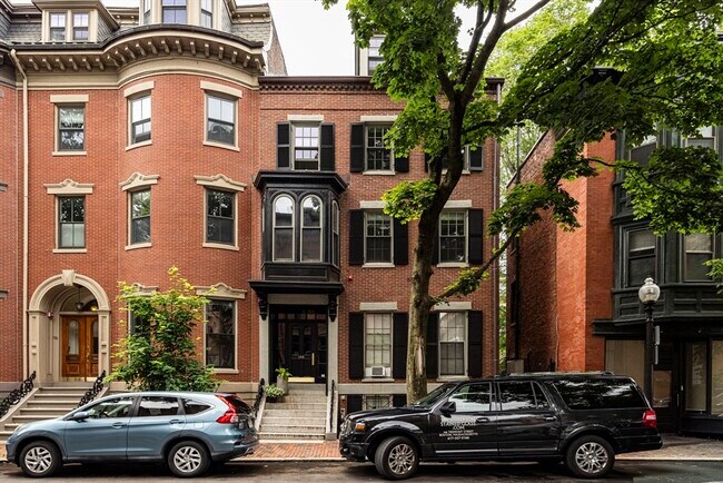 Foto del edificio - 100 Waltham St