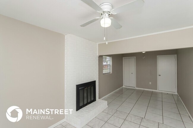 Foto del edificio - 4395 Sherwood Blvd