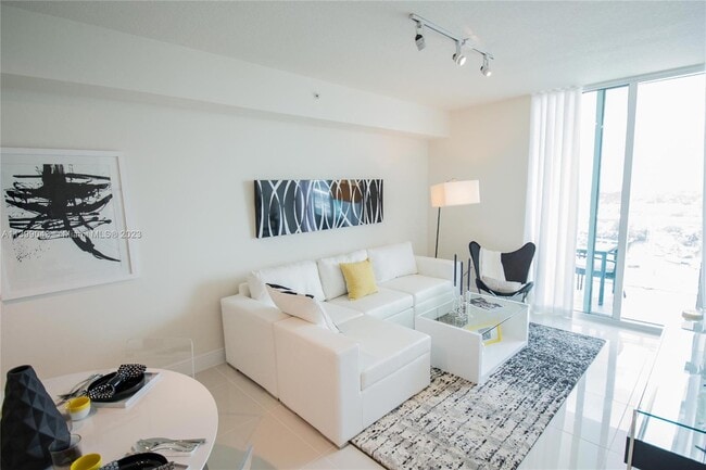 Photo - 1871 NW S River Dr Apartment