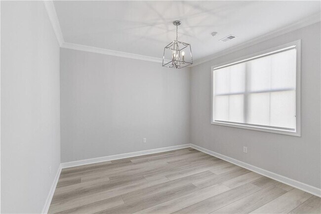 Building Photo - 536 Cresentry Brook
