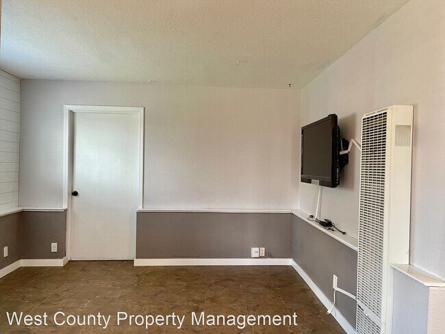 Foto del edificio - 1 br, 1 bath House - 3799 Guerneville Rd