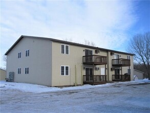 Building Photo - 308 Willow St