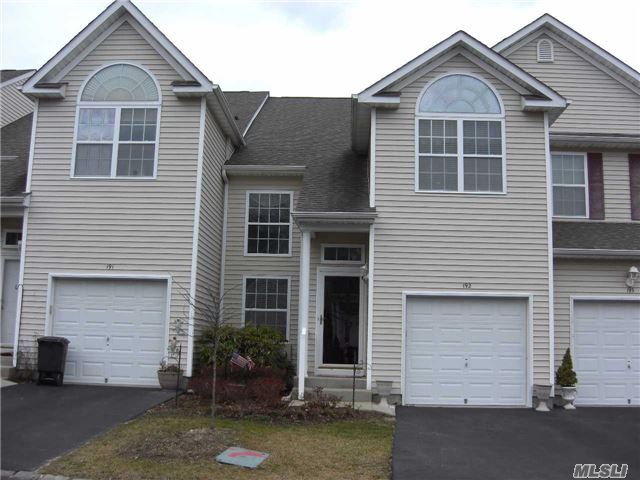 Foto principal - 192 Kettles Ln