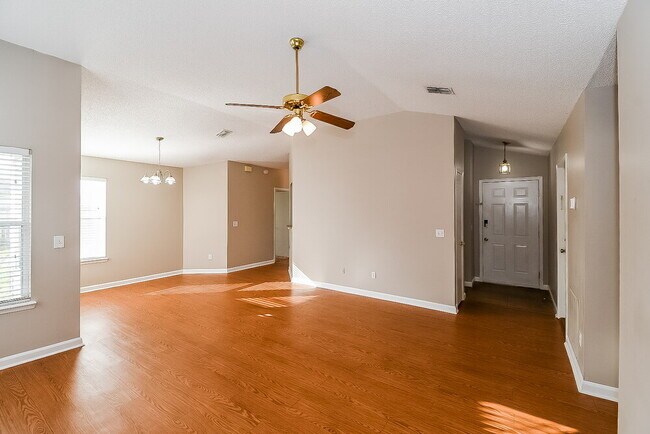 Foto del edificio - 12374 Mastin Cove Rd