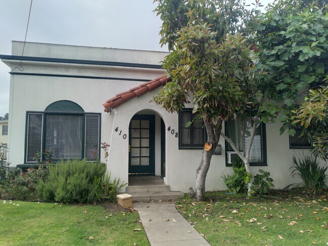 Building Photo - 410 E Chevy Chase Dr