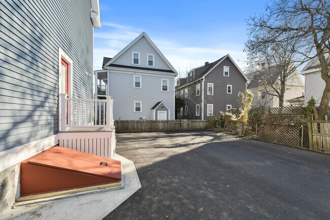 Foto del edificio - 4 Benson St