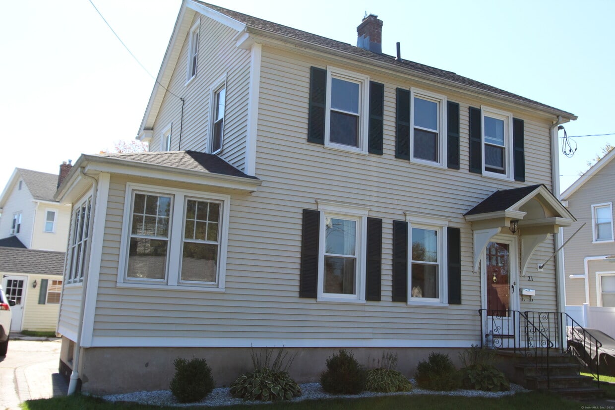 Primary Photo - 21 Dale Rd