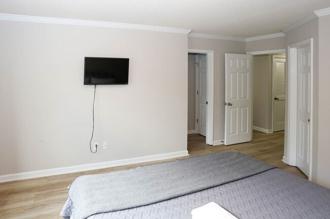 Foto del edificio - 7116 Blairs View Dr