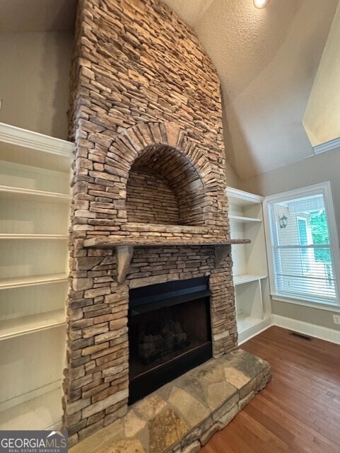 Building Photo - 207 Lakeview Ct