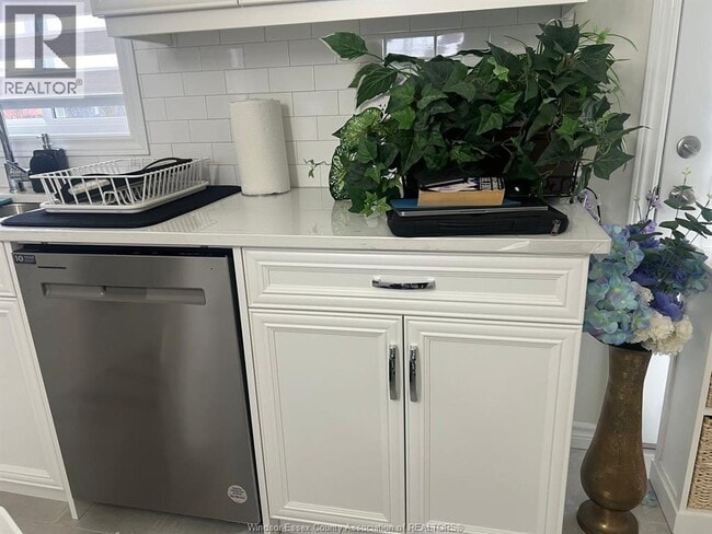 Photo du bâtiment - 1185 Aspen Ridge Cres