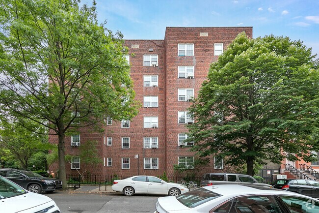 Building Photo - 1125 Lorimer St