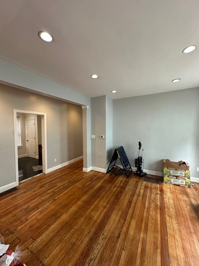 Foto del edificio - 8 Montfern Ave