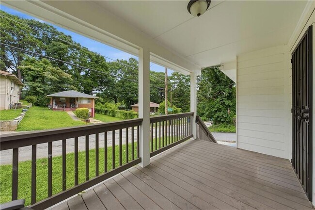 Foto del edificio - 226 Thornton St SW
