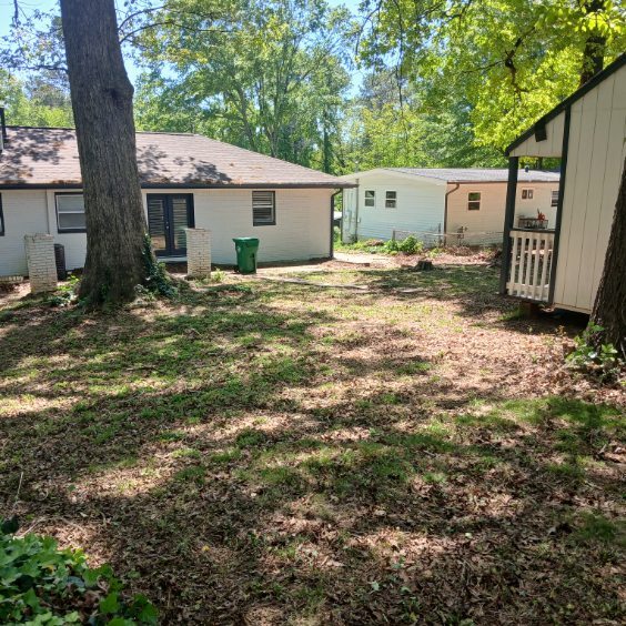 Building Photo - 3020 Pasadena Dr