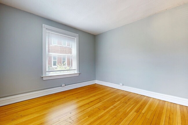 Interior Photo - Vandy House