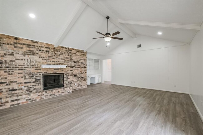 Building Photo - 3311 Palm Desert Ln