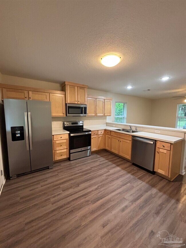 Foto del edificio - 6546 Maddox Rd