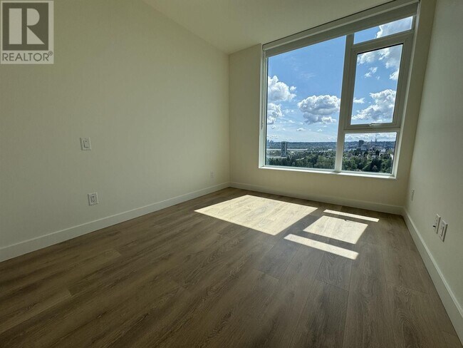 Photo du bâtiment - 308-2308 Alderson Ave