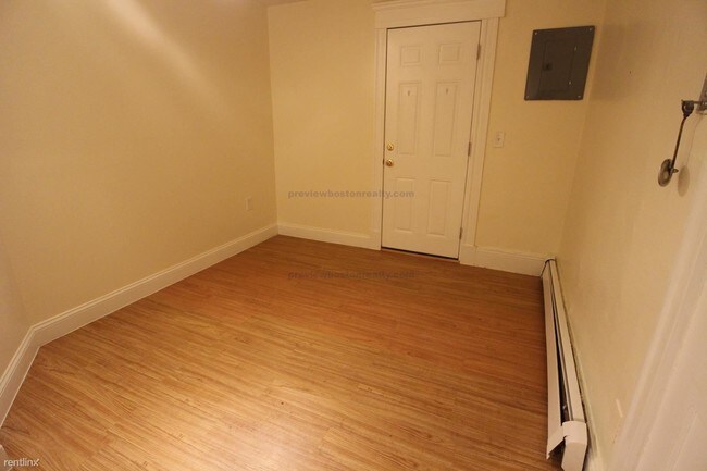 Foto del edificio - 288 Chestnut Hill Ave