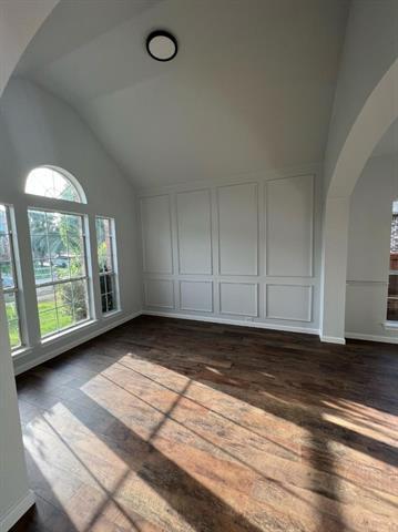 Building Photo - 812 Hunters Glen