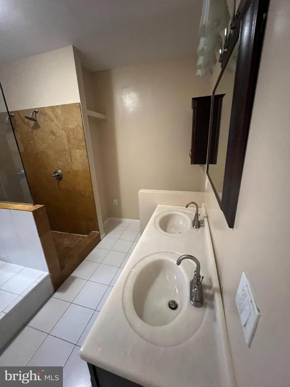 Foto del edificio - 1317 Monroe St NW