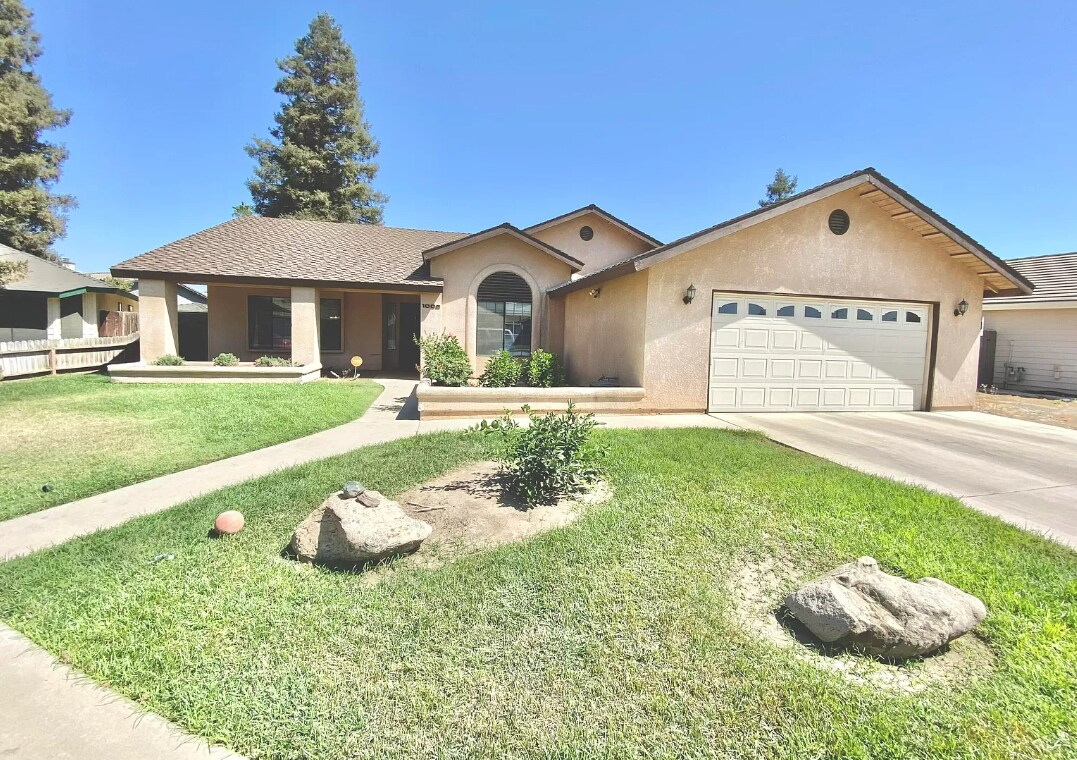 1006 N Verdugo Dr, Porterville, CA 93257 House Rental in Porterville