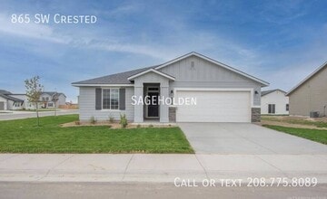 Building Photo - 865 SW Crested St
