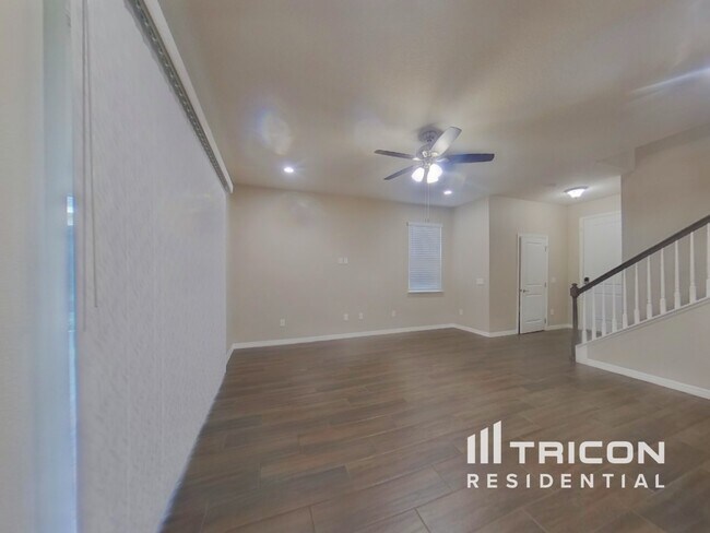 Foto del edificio - 3608 Voyager Ln