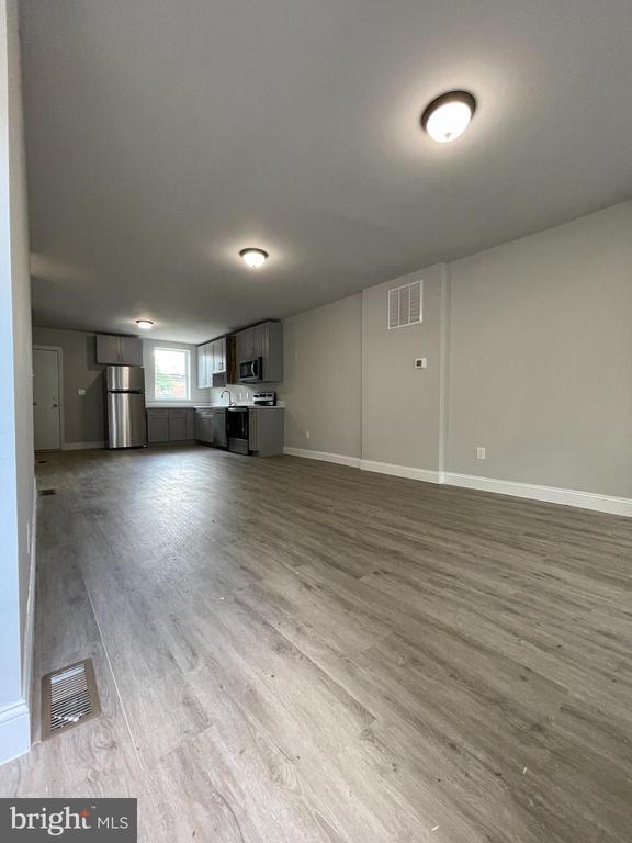 Building Photo - 2543 Garrett Ave