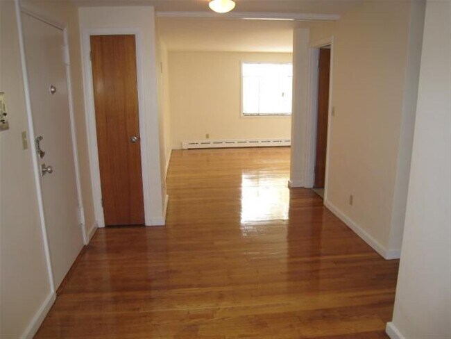 Building Photo - 286 Massachusetts Ave