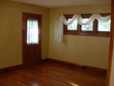 Building Photo - 931 18th Ave SE