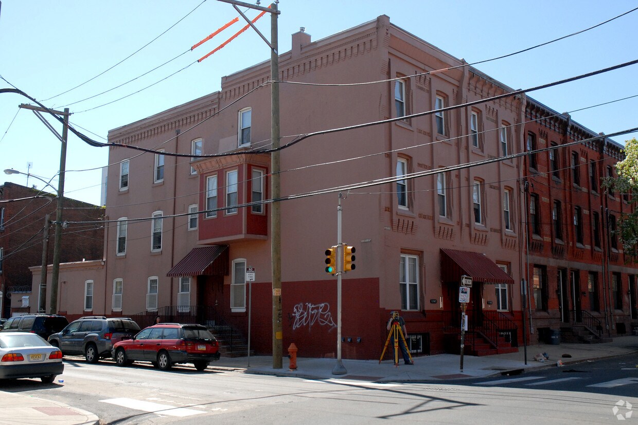 Foto del edificio - 1745-1747 N 16th St