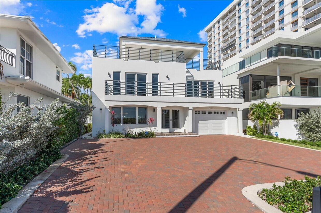 Foto principal - 1807 N Fort Lauderdale Beach Blvd