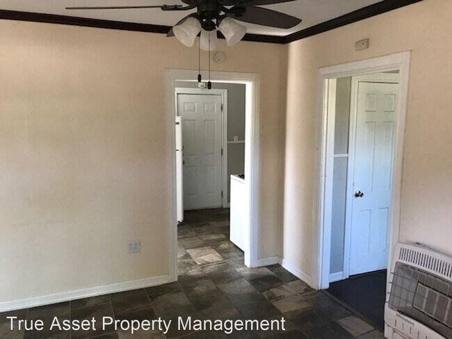 Building Photo - 1 br, 1 bath House - 3715 23rd St REAR