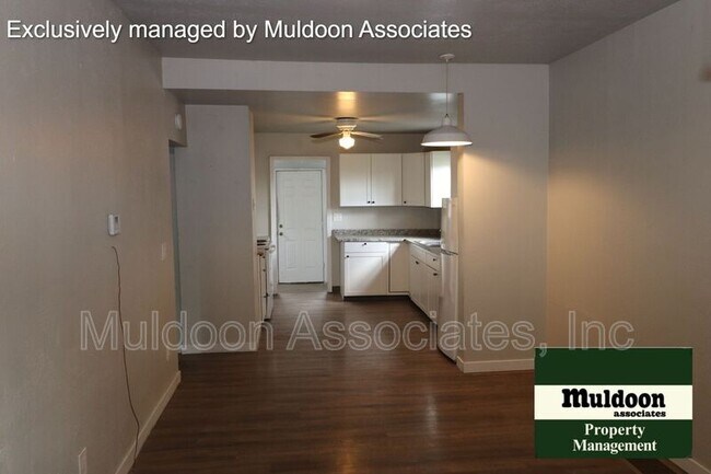 Foto del edificio - 1306 E 9th St