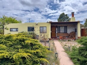 Building Photo - 1361 Santa Rosa Dr
