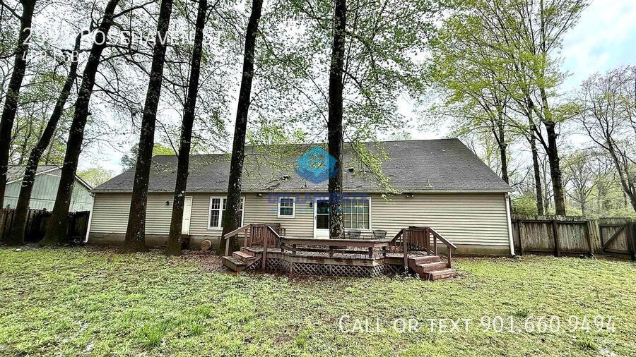 Building Photo - 2593 Rosehaven Dr
