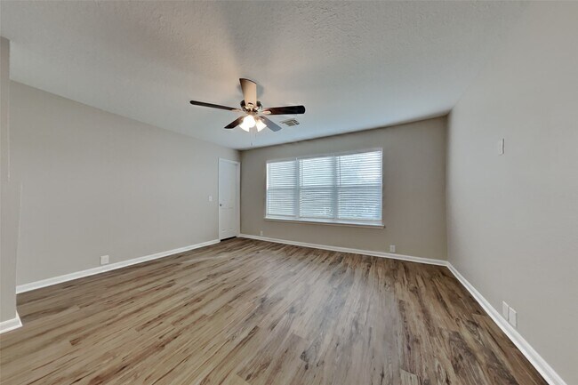 Building Photo - 18318 Atasca Wds Trce