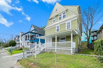 Building Photo - 220 Hillside Ave