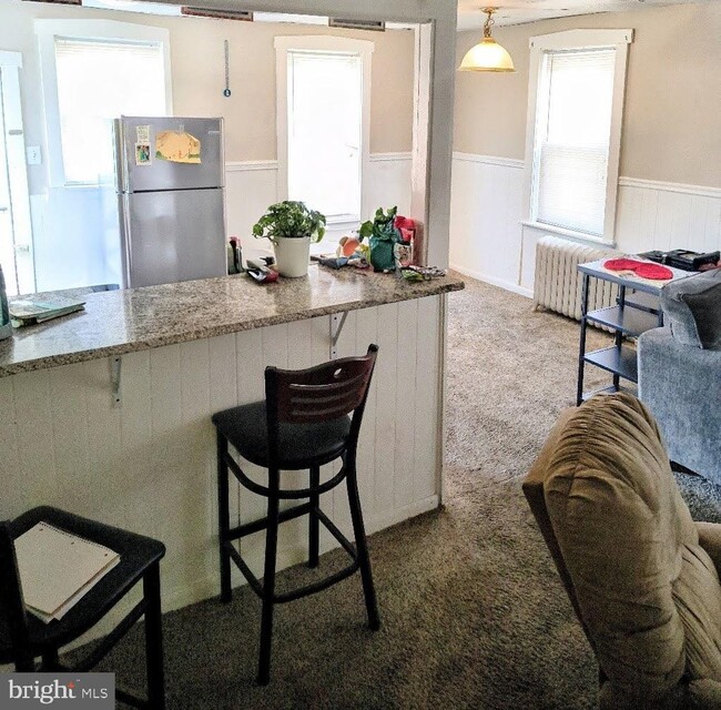 Foto del edificio - 301 W Evesham Rd