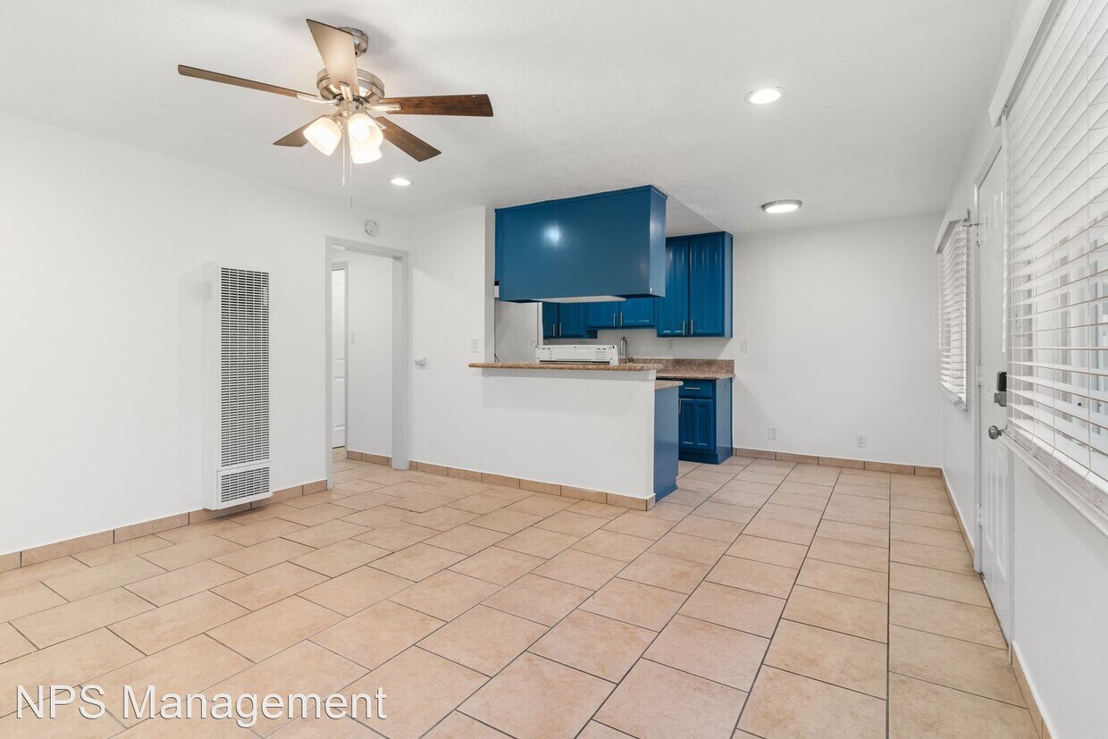 Primary Photo - 2 br, 1 bath Apartment - 765 Cerritos Aven...