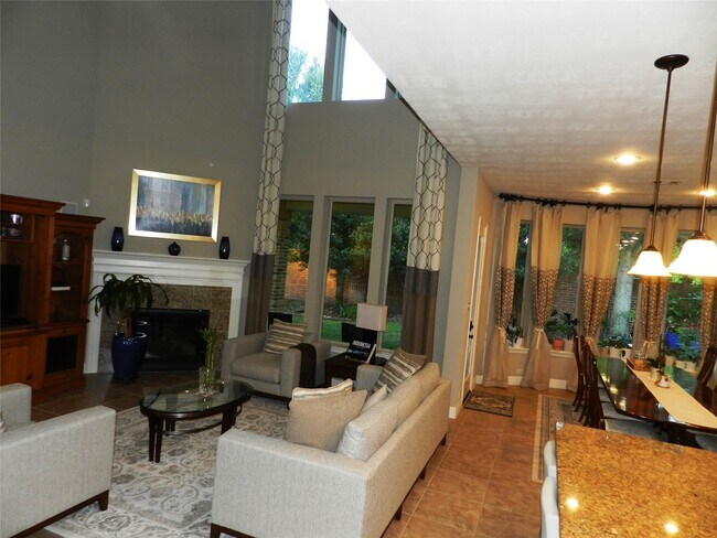 Foto del edificio - 4419 Montcliff Bend Ct