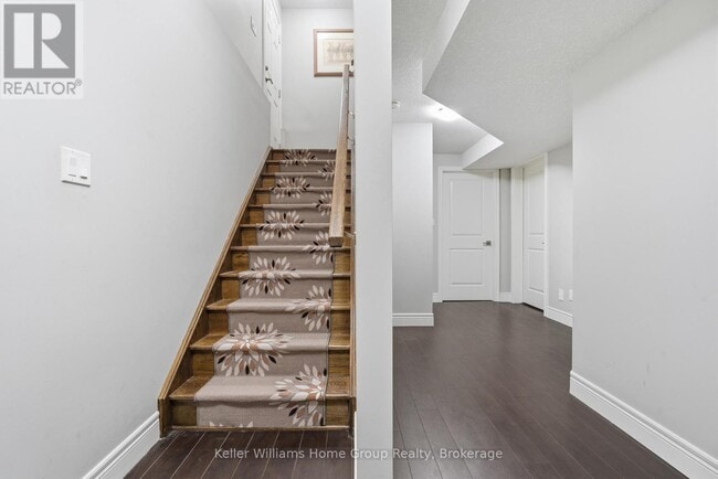 Photo du bâtiment - 115 Dallan Dr