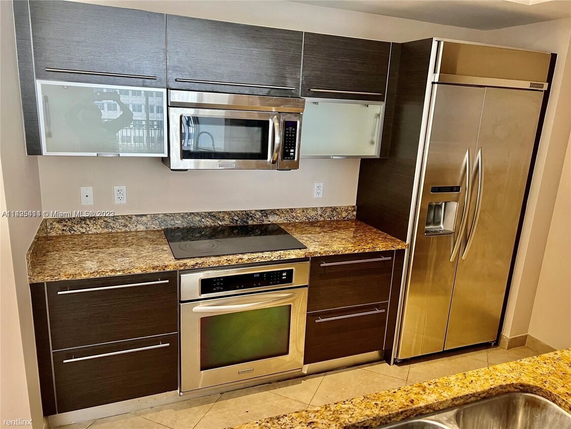 Foto principal - 2 br, 2 bath House - 550 Okeechobee Blvd A...