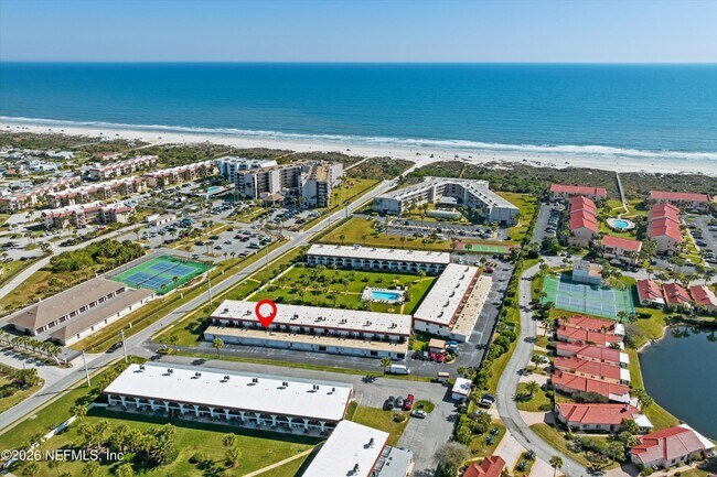 Foto del edificio - 11 Dondanville Rd