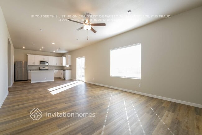 Building Photo - 957 Cascade Falls St