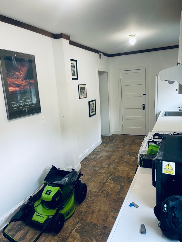 Foto del edificio - 3712 Parkside Dr