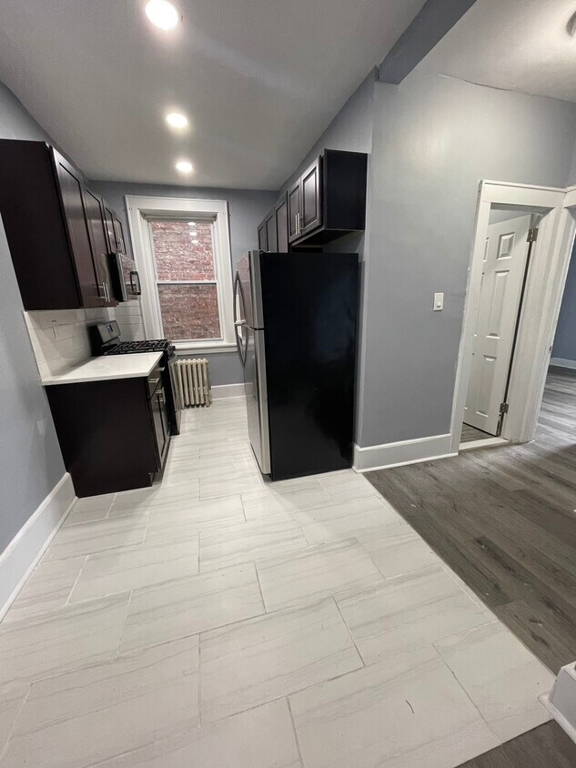 251 Lafayette Ave Unit 4, Cliffside Park, NJ 07010 Apartments in