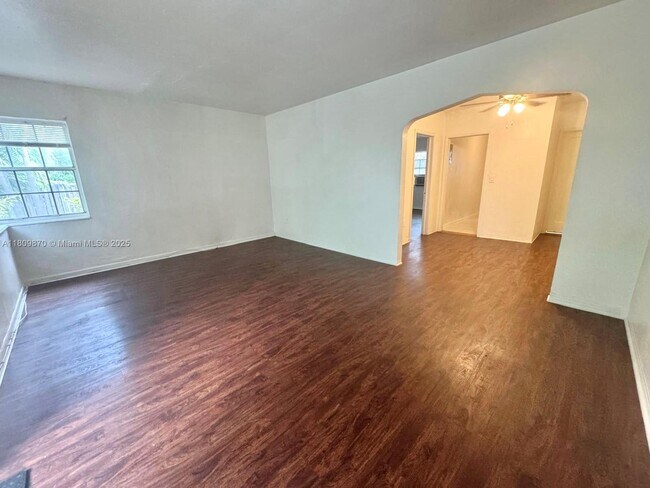 Foto del edificio - 4410 NE 2nd Ave